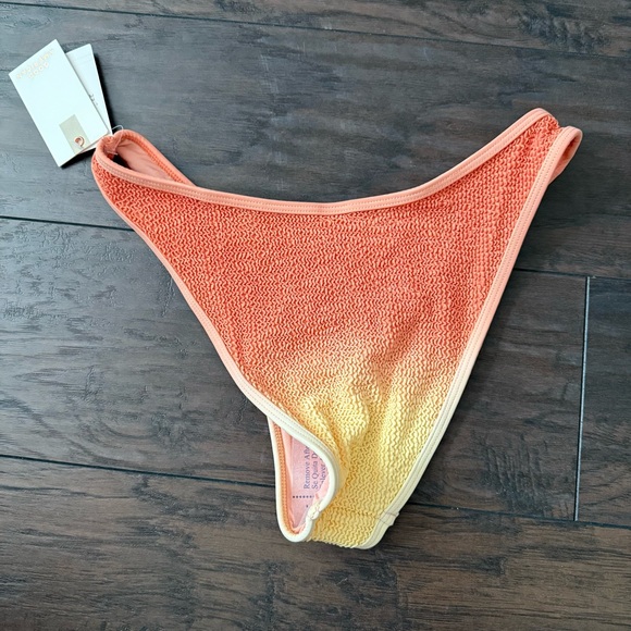 NEW Good American Always Fits Classic Bikini Bottom in Peach Ombre Size S/M - Picture 5 of 5